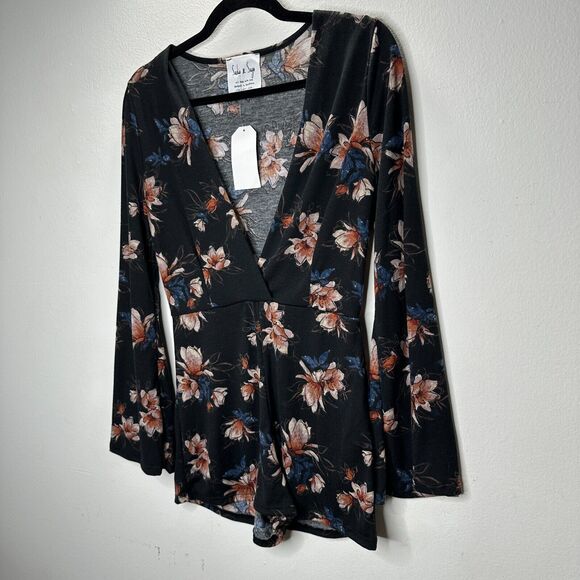 NWT Sadie & Sage Black With Peach Blue Floral Long Bell Sleeve Deep-V Romper S - Picture 4 of 13